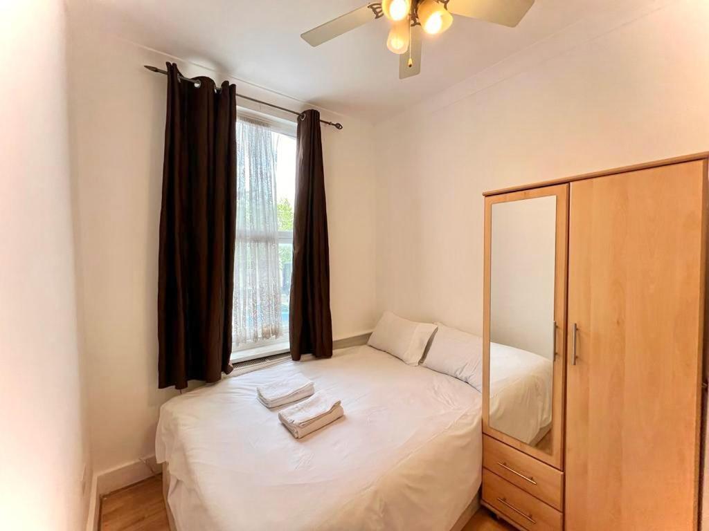 Stepney Green Holiday Apartment London Exterior photo